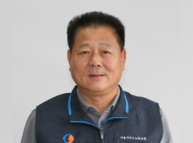 이형기